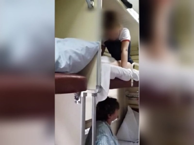 Пассажирка плацкартного вагона