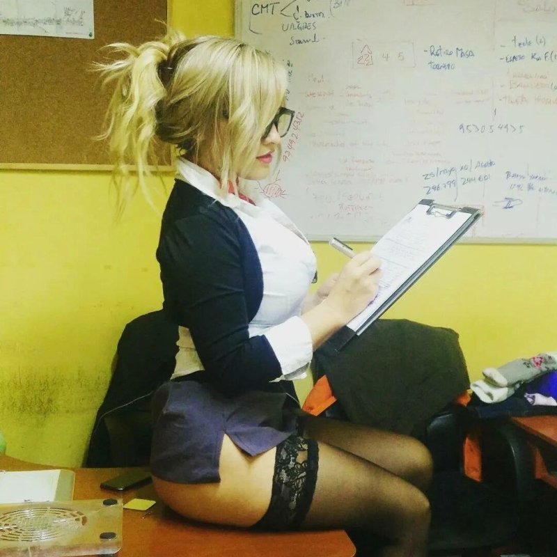Красотки в школе