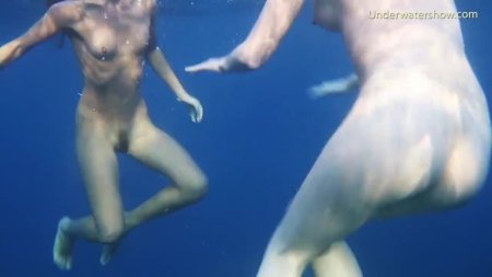 Под водой порно