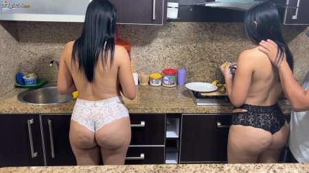 На кухне порно