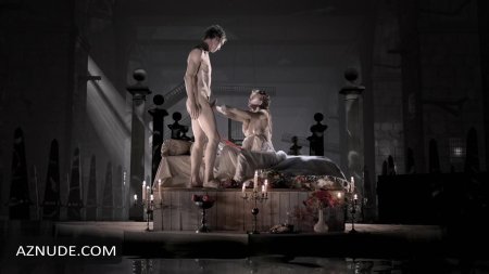 Гольциус и пеликанья компания nude scene