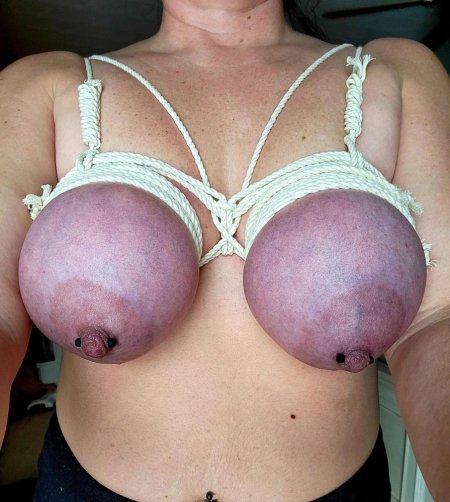 Груди женские