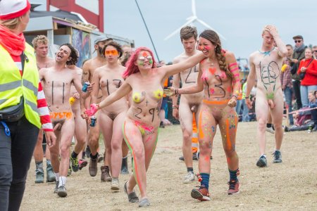 Фестиваль голых нудистов roskilde